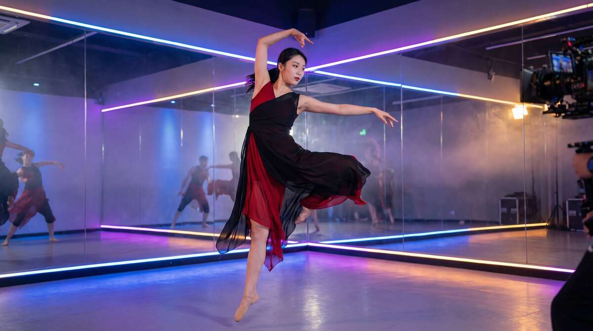 17c一起草舞蹈视频